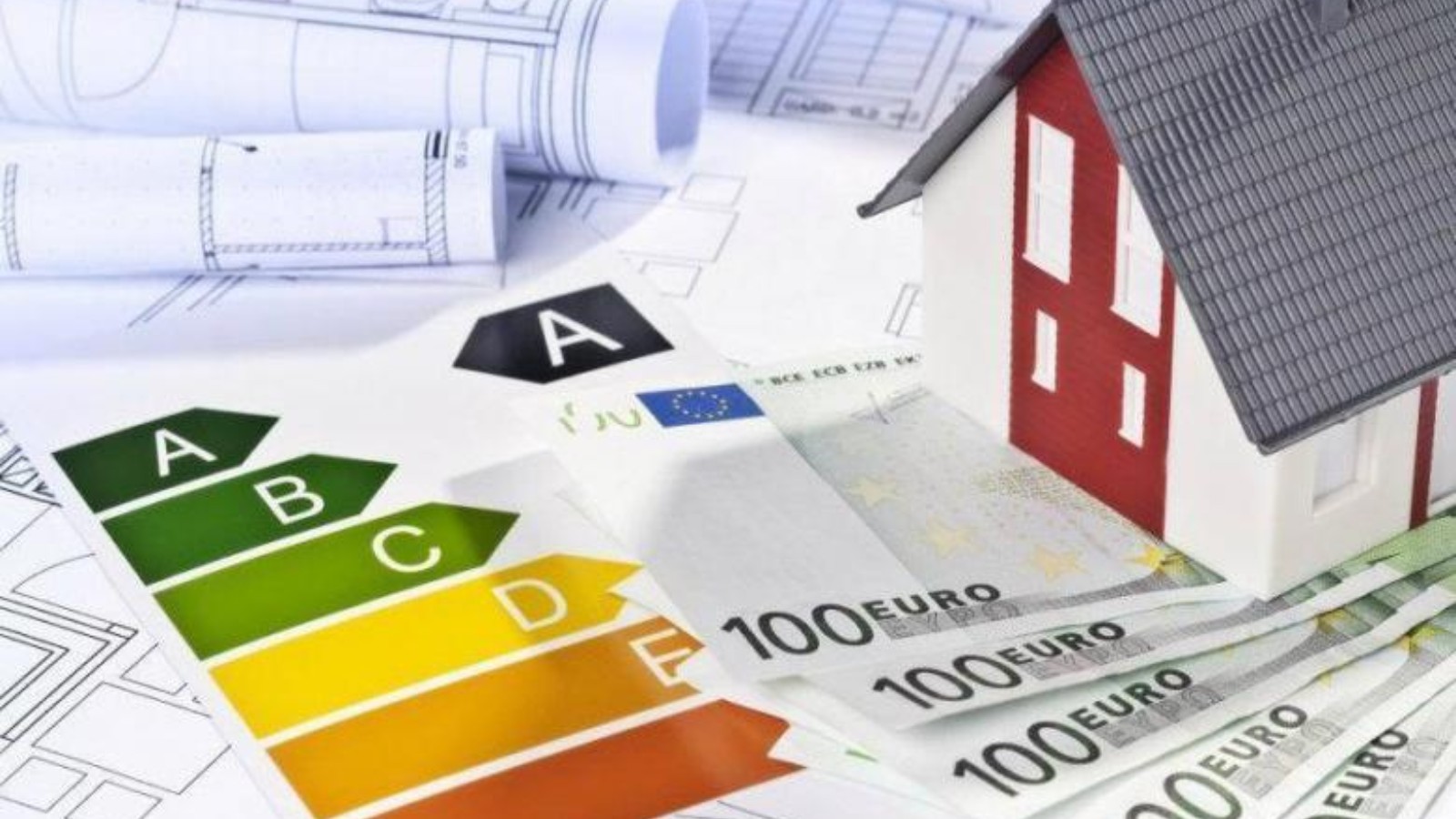 Πάνω από 4.000 αιτήσεις την μέρα έχουν τα δύο βασικά προγράμματα εξοικονόμησης που προκηρύχθηκαν μέσα στο Γενάρη, το «Εξοικονομώ» και το «Αλλάζω Σύστη